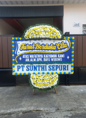 Papan Bunga Duka di Sambirejo