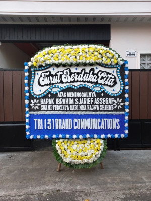 Papan Bunga Duka di Sambirejo